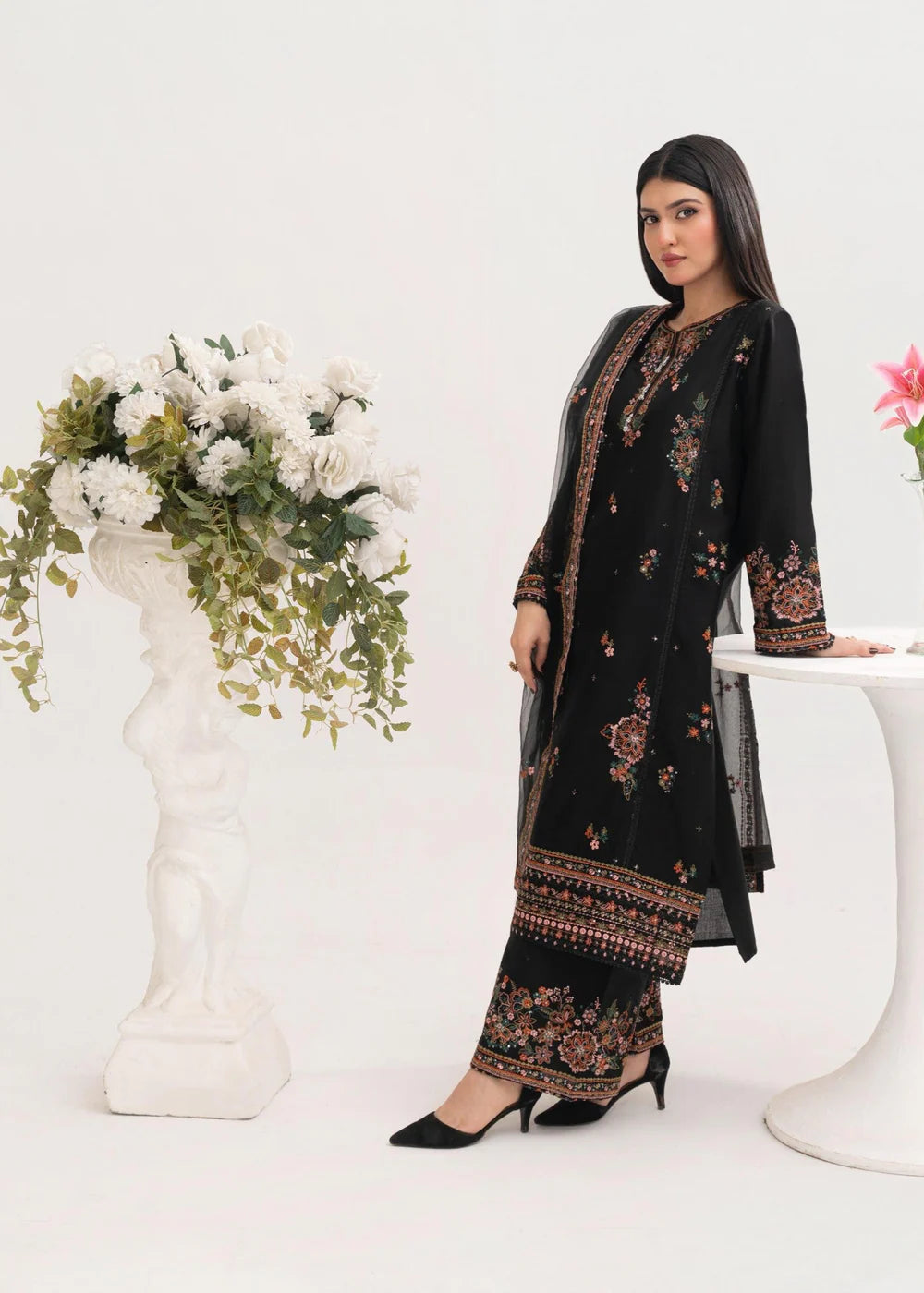 HAREEM EMBROIDERED 3PCS - Stylish Collection