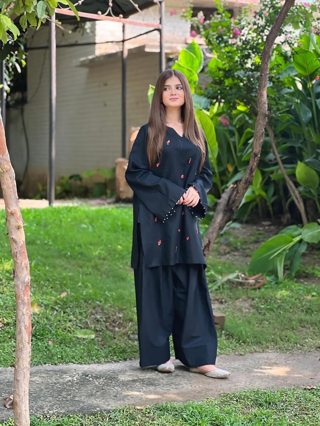 Haya Emb Farshi co-ord