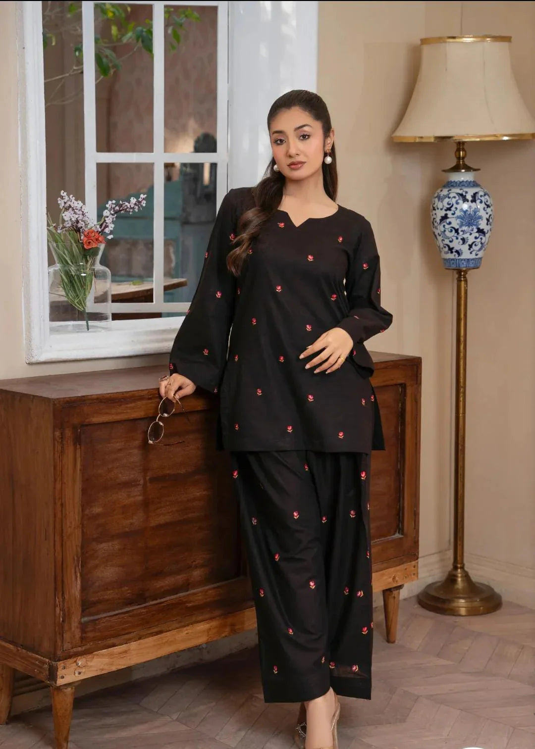 PETAL EMBROIDERED FARSHI 3PCS - Stylish Collection