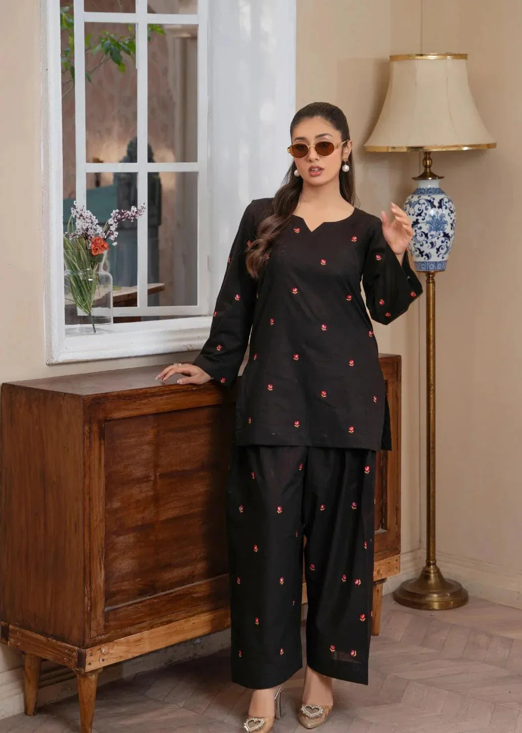 PETAL EMBROIDERED FARSHI 3PCS - Stylish Collection