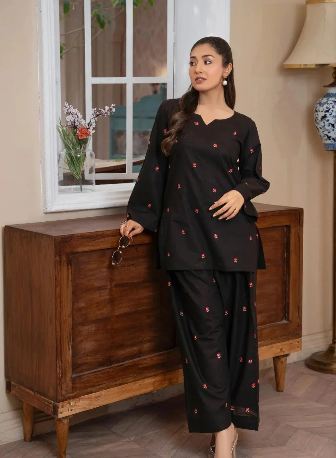 PETAL EMBROIDERED FARSHI 3PCS - Stylish Collection
