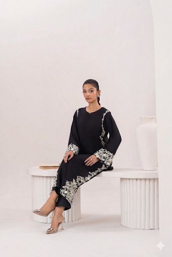 BLACK MARGARITA EMBROIDERED 2PCS