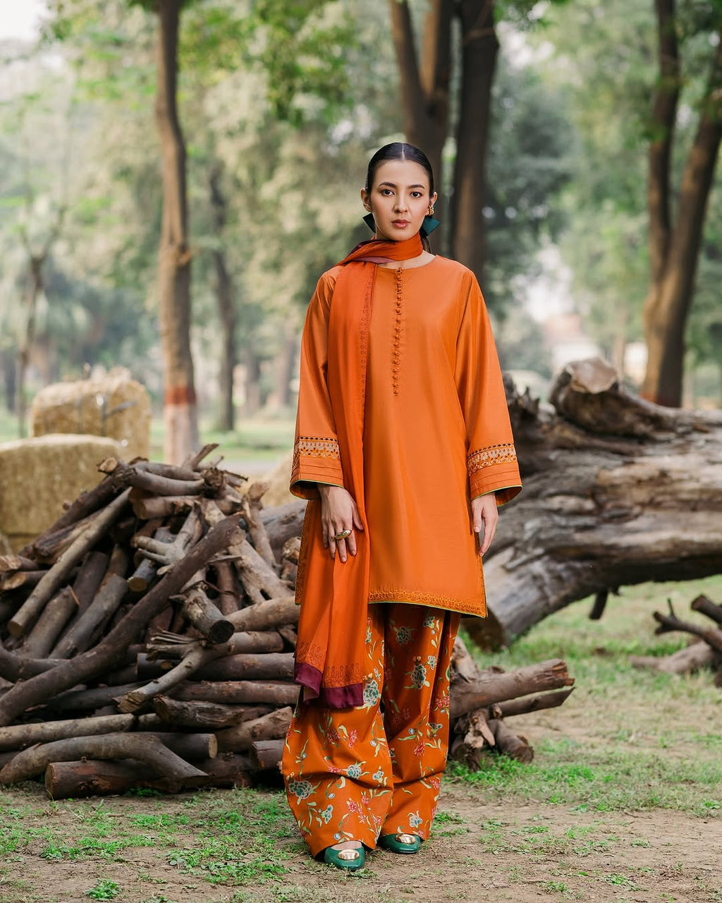 Jahaan Embroidered 3pc